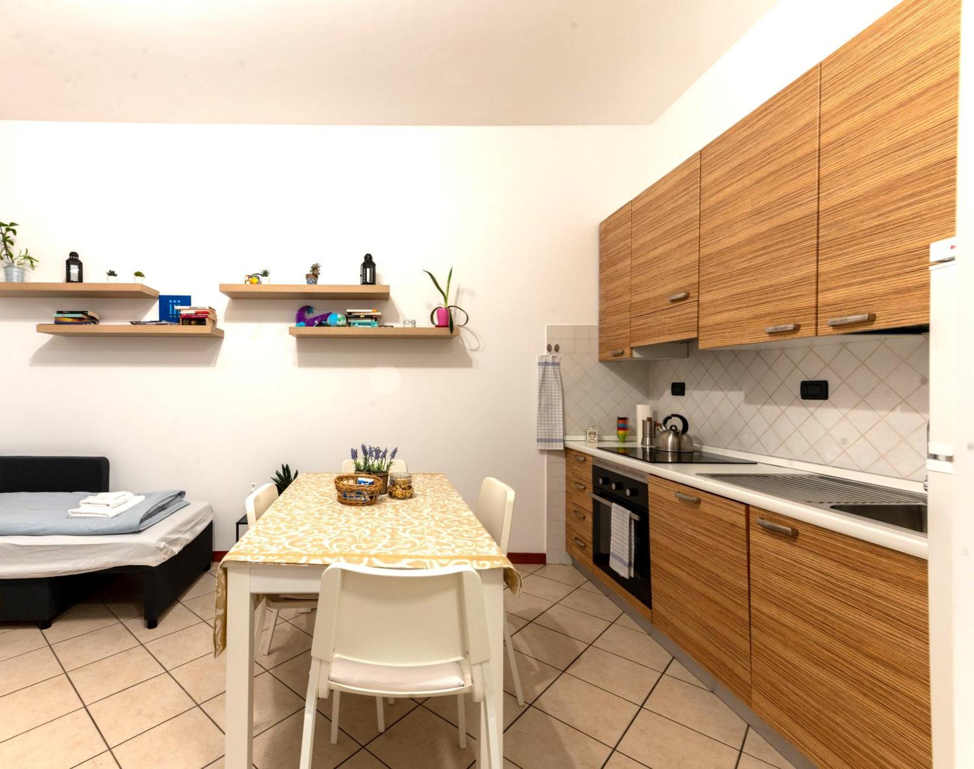 Holiday Apartment - Brescia Centro - Parcheggio Privato Extérieur photo