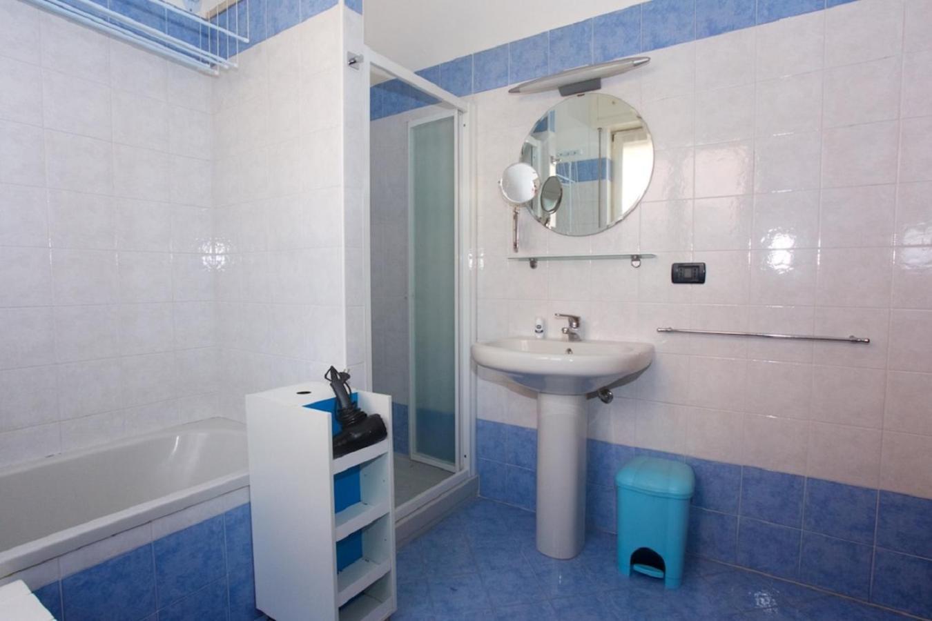 Holiday Apartment - Brescia Centro - Parcheggio Privato Extérieur photo